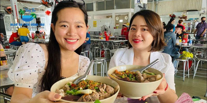 Tham khảo địa chỉ ăn bánh canh Long Hương ngon chuẩn vị